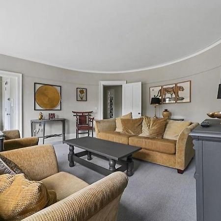Bury St. Edmunds 119 Northgate St - Delightful One Bedroom Apartment With Fantastic Living Space מראה חיצוני תמונה