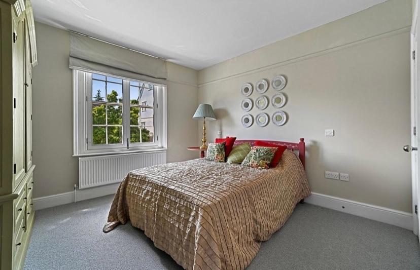 Bury St. Edmunds 119 Northgate St - Delightful One Bedroom Apartment With Fantastic Living Space מראה חיצוני תמונה