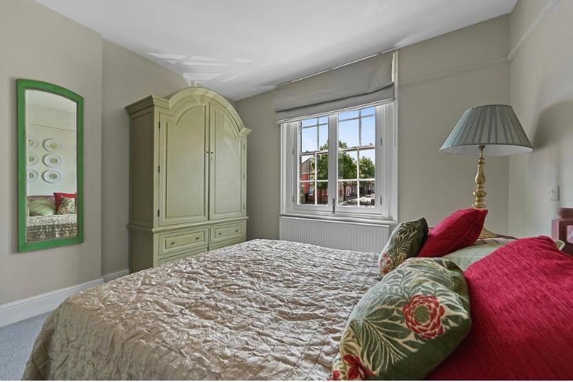 Bury St. Edmunds 119 Northgate St - Delightful One Bedroom Apartment With Fantastic Living Space מראה חיצוני תמונה