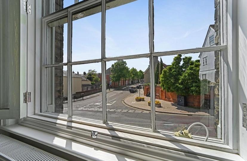 Bury St. Edmunds 119 Northgate St - Delightful One Bedroom Apartment With Fantastic Living Space מראה חיצוני תמונה