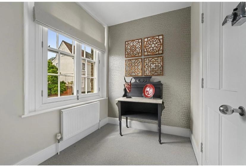 Bury St. Edmunds 119 Northgate St - Delightful One Bedroom Apartment With Fantastic Living Space מראה חיצוני תמונה