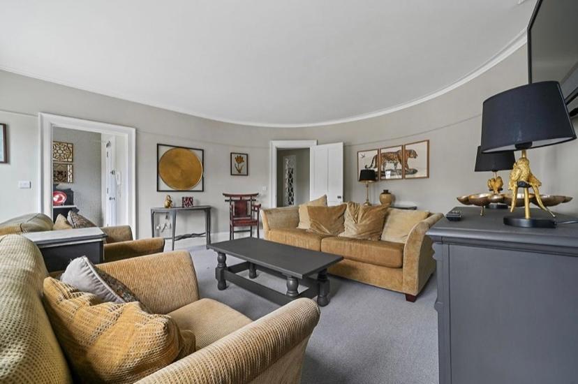 Bury St. Edmunds 119 Northgate St - Delightful One Bedroom Apartment With Fantastic Living Space מראה חיצוני תמונה